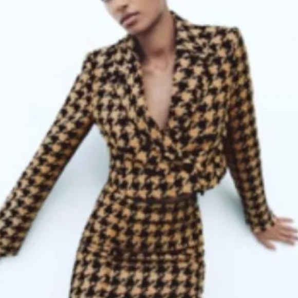 LAST CALL‼️ZARA CROP JACKET - Picture 2 of 2